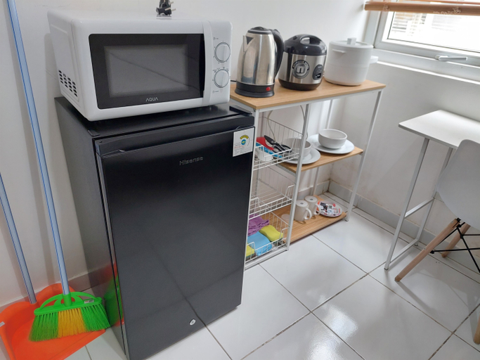 Others, Enjoy Living Studio (No Kitchen) Apartment at Aeropolis Residence By Travelio, Tangerang