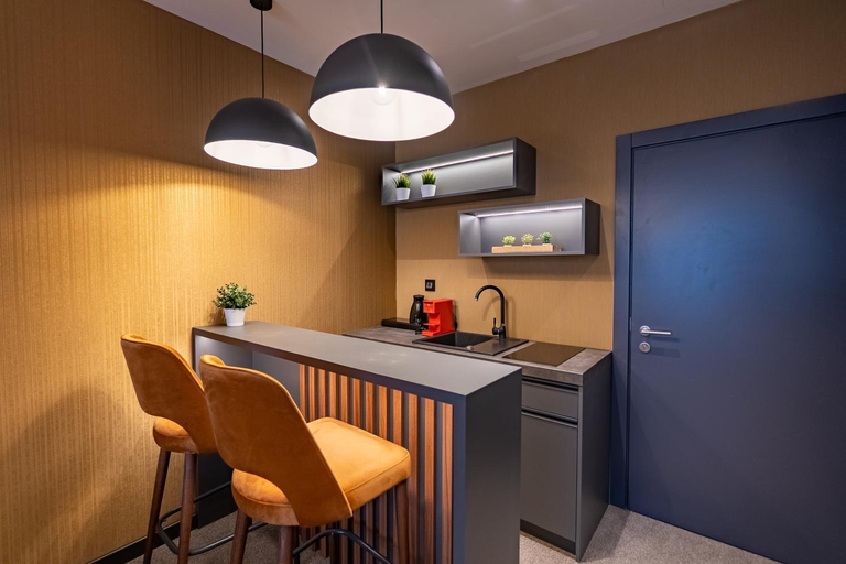Others 4, Hotel Element, Novi Sad