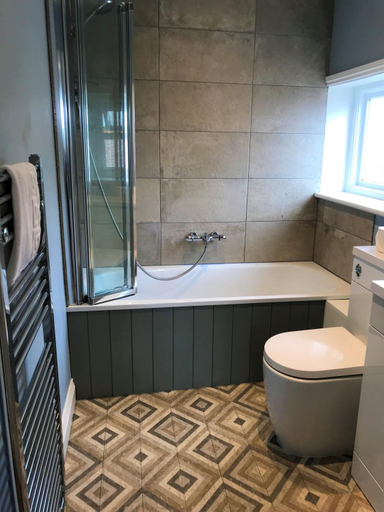 Bathroom 3, The White Horse Hotel, Suffolk