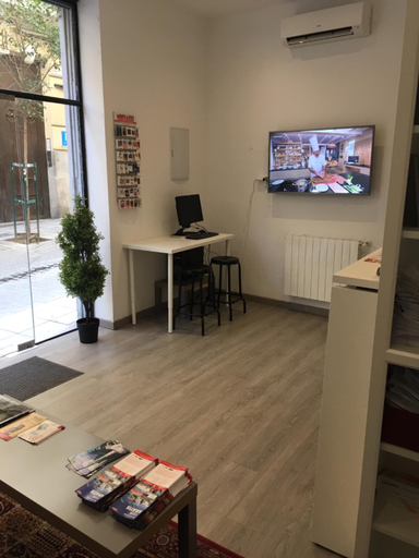Public Area 3, Hostal Pizarro, Madrid