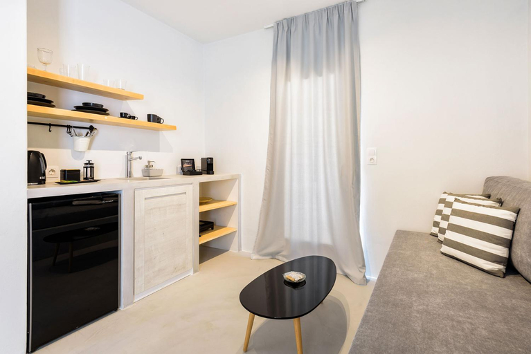 Others 4, Peven Suites, South Aegean