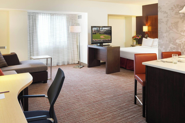 Bedroom 3, Residence Inn Minneapolis Downtown/City Center, Hennepin