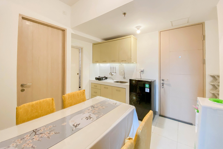 Others 4, Restful and Modern Look 2BR at Tokyo Riverside PIK 2 Apartment By Travelio, Tangerang