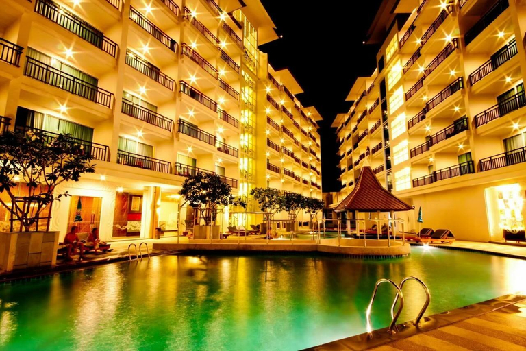 Crystal Palace Luxury Hotel, Pattaya