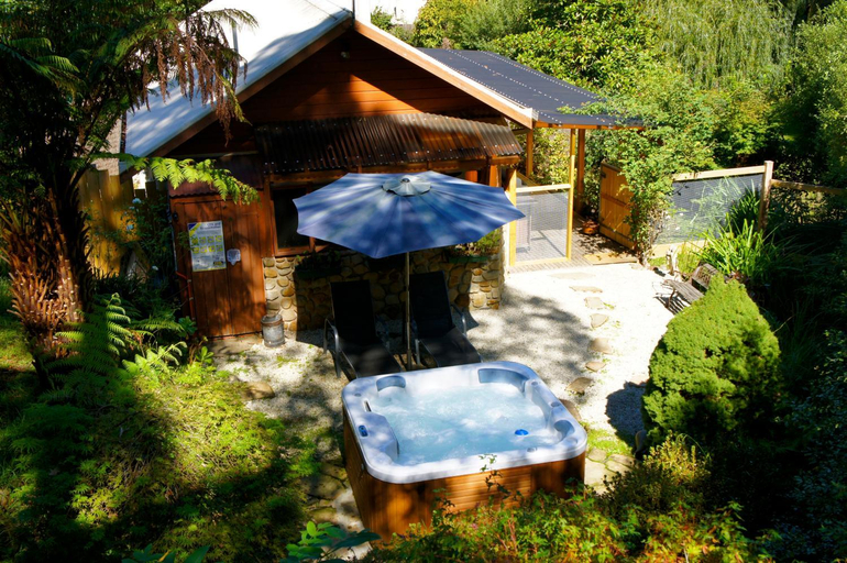 Sport & Beauty 2, Forget Me Not Cottages, Yarra Ranges - Central