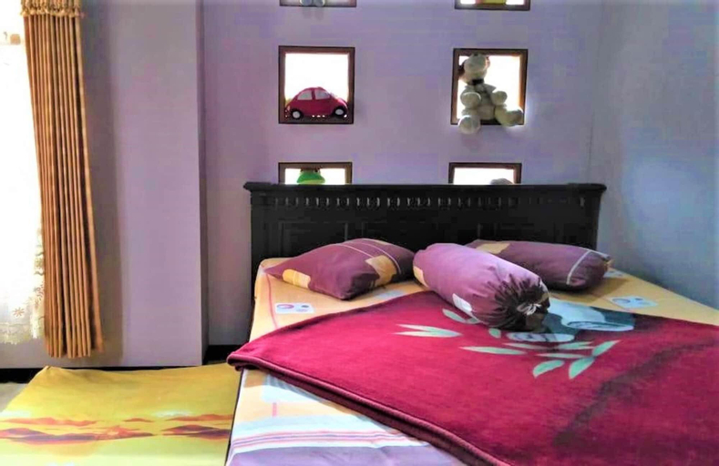 Bedroom 3, Villa Trijaya by ZUZU, Malang