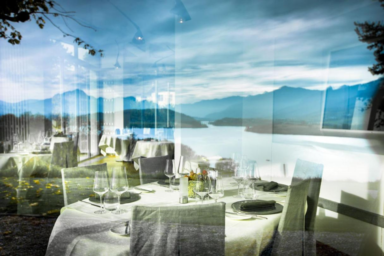 Food & Drinks 15