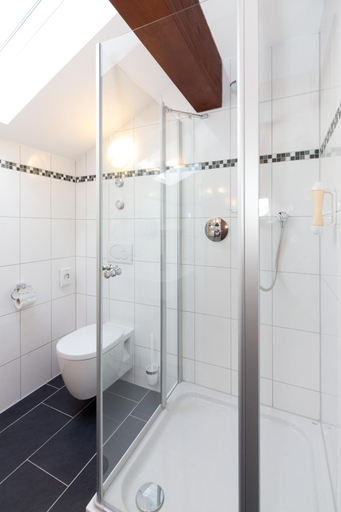 Bathroom 3, Gastehaus Funk, Rosenheim