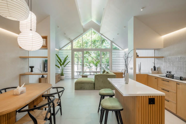 Dining Room 7
