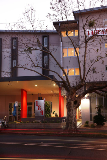 Exterior 9