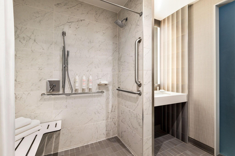 Bathroom 4, Marriott New York JFK Airport, New York