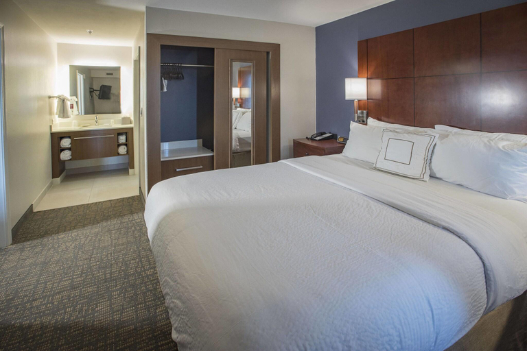 Bedroom 3, Residence Inn by Marriott Pensacola Downtown, Escambia