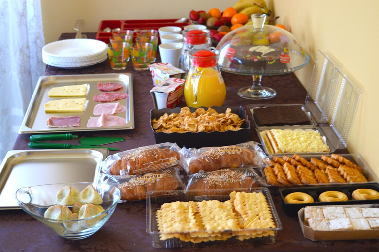 Food & Drinks 2, The Swan B&B, Brescia