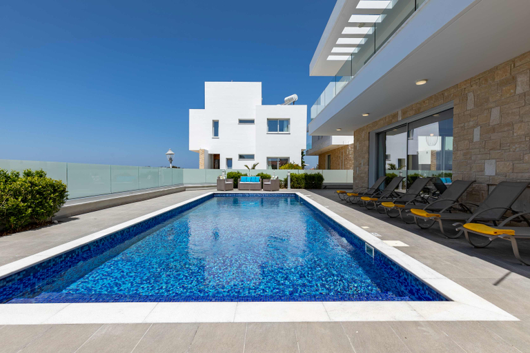 Sport & Beauty 3, Sea Point Villas