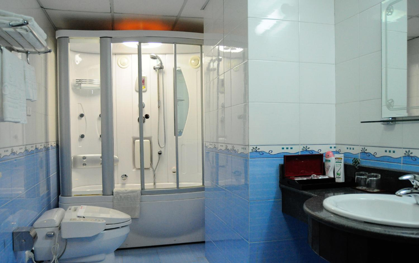 Bathroom 4, Camela Hotel and Resort, Hồng Bàng