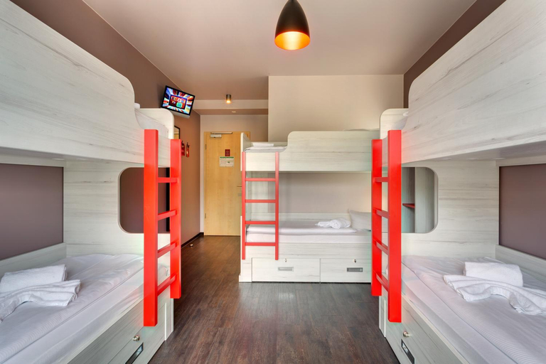 Bedroom 3, MEININGER Hotel Berlin Alexanderplatz, Berlin