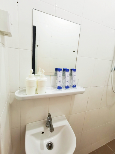 Bathroom 5, Gurney Coast Guest House by Sky Hive, Pulau Penang