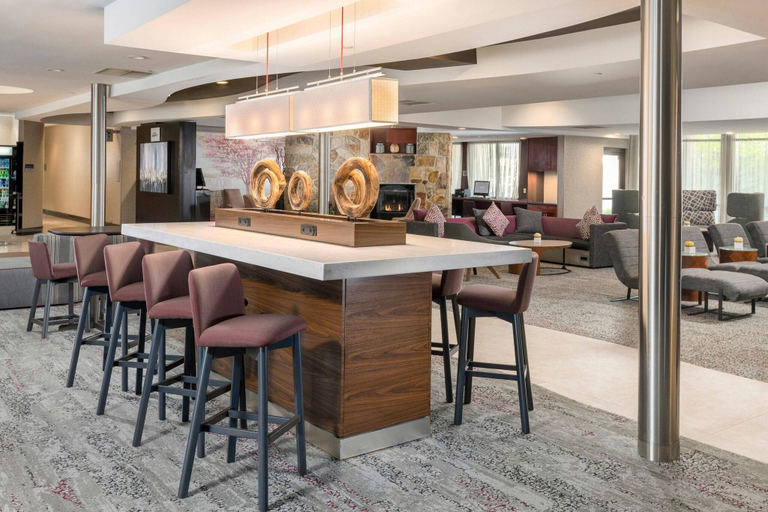Food & Drinks 5, Courtyard By Marriott West Orange, Essex