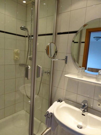 Others 3, Zentral Hotel Poststuben, Krefeld