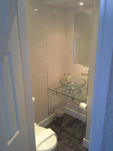 Bathroom 3, Arundel House, North Yorkshire