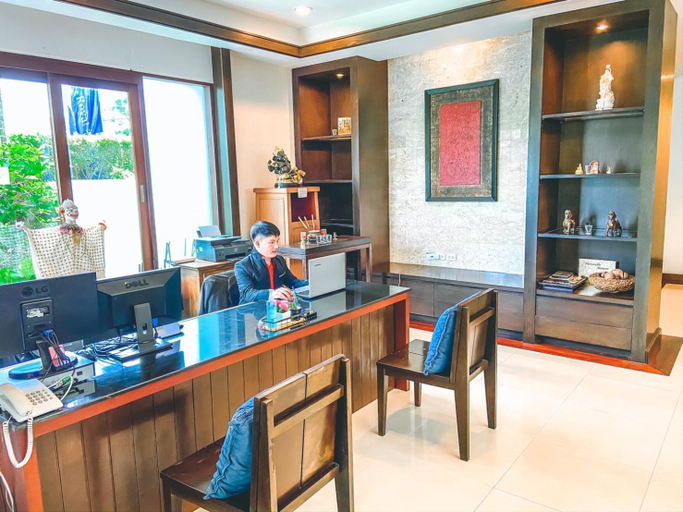 Public Area 2, Royal Sammuk Villa, Muang Chon Buri
