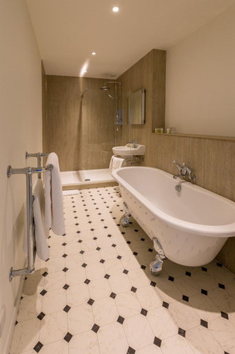 Bathroom 3, West Dean College, West Sussex
