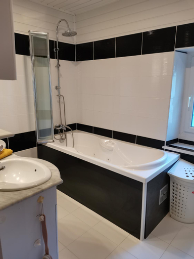 Bathroom 9