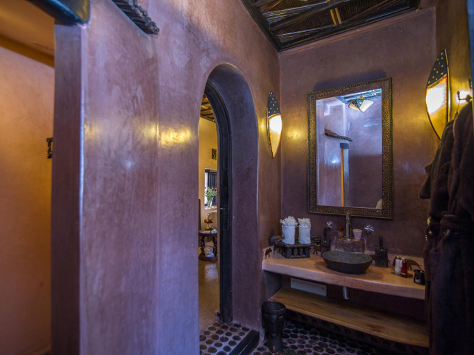 Bathroom 2, Riad Samsli, Marrakech