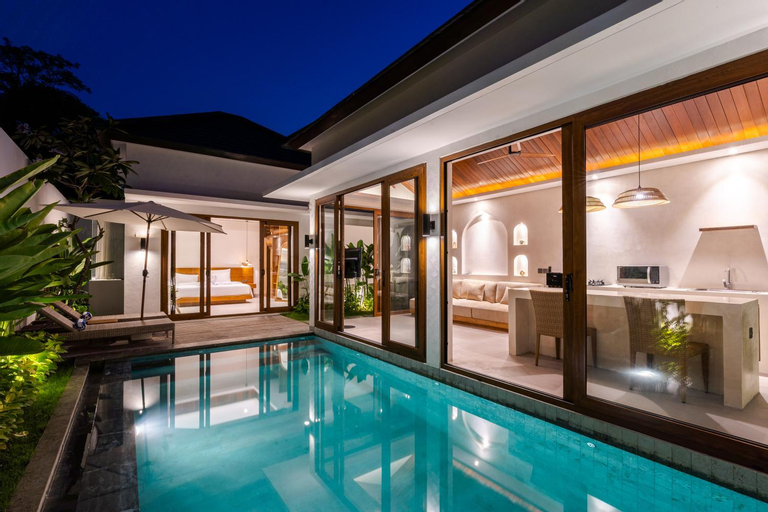 Swimming Pool 1