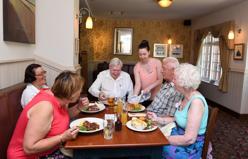 Food & Drinks 4, Crown, Droitwich by Marston's Inns, Worcestershire