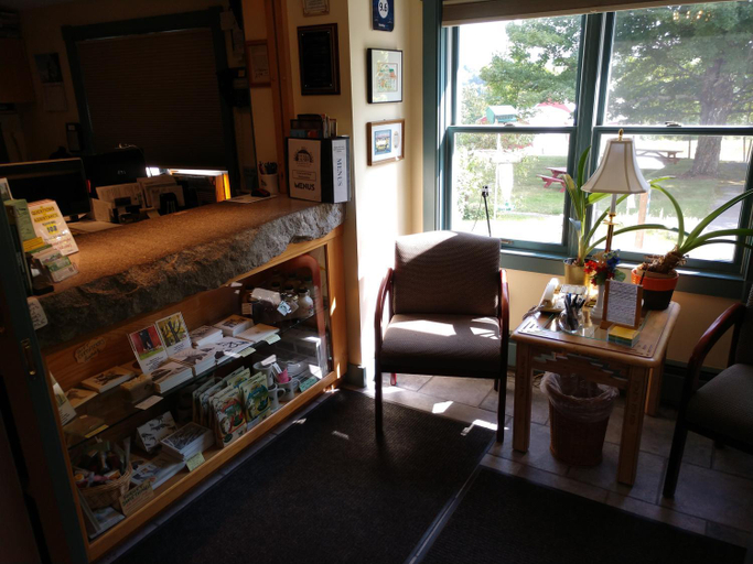 Public Area 4, Maple Hill Farm Inn, Kennebec