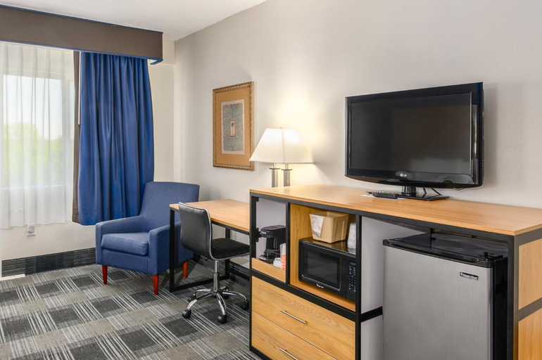 Others 5, Quality Inn, Barnstable