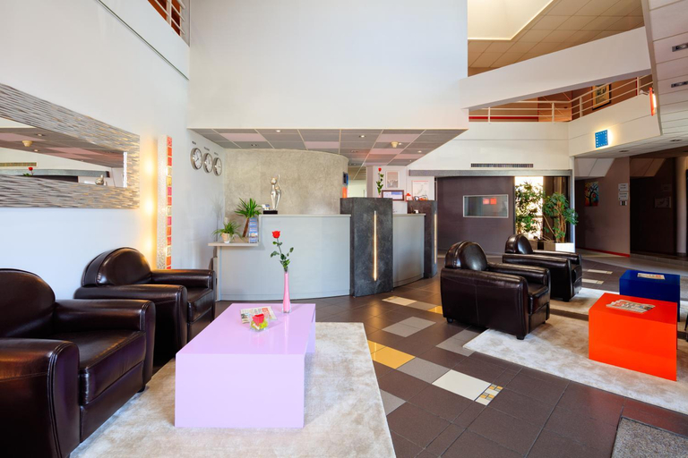 Public Area 2, Hôtel et Résidence OCTEL, Haute-Garonne