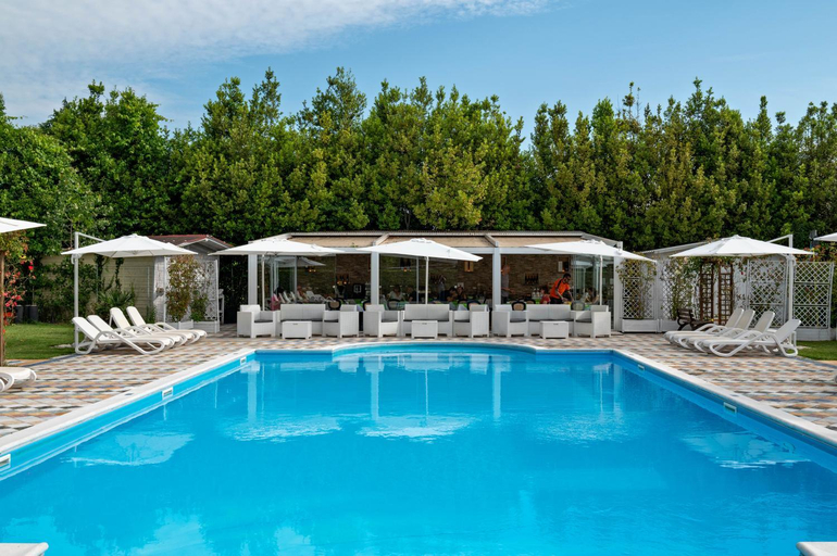 Swimming Pool 3