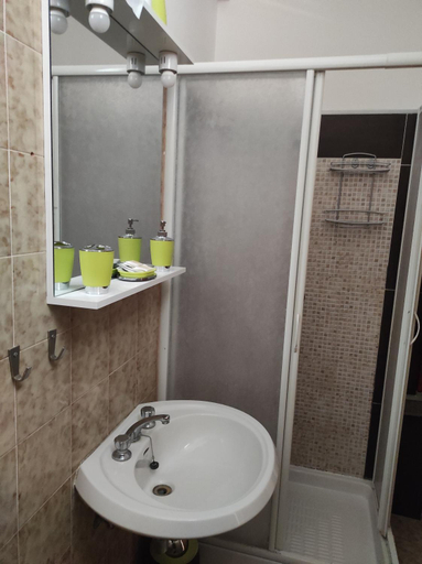 Bathroom 3, MONOLOCALI DA VINCI, Ancona