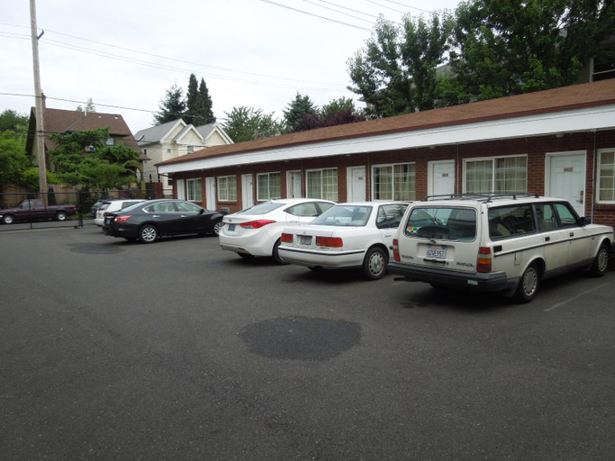 Others 3, Portland Pensione, Multnomah