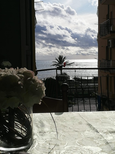 Exterior & Views 4, Al mare con vista codice CITRA 009049-LT-0787, Savona