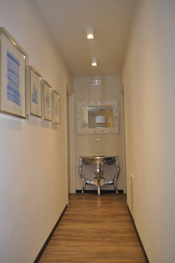 Others 4, B&B Acquamarina, Massa Carrara