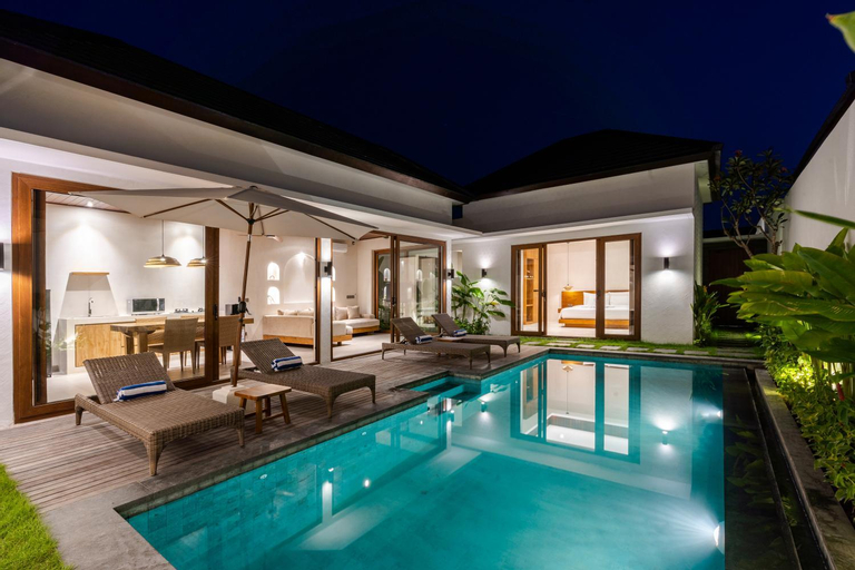 Swimming Pool 11