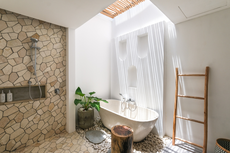 Bathroom 3, Lady Swan Villa, Badung
