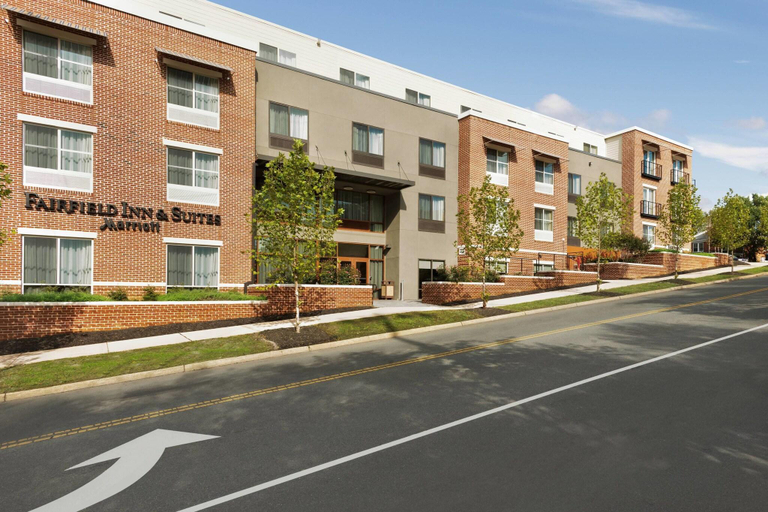 Exterior & Views 2, Fairfield Inn & Suites by Marriott Charlottesville Downtown/University Area, Charlottesville