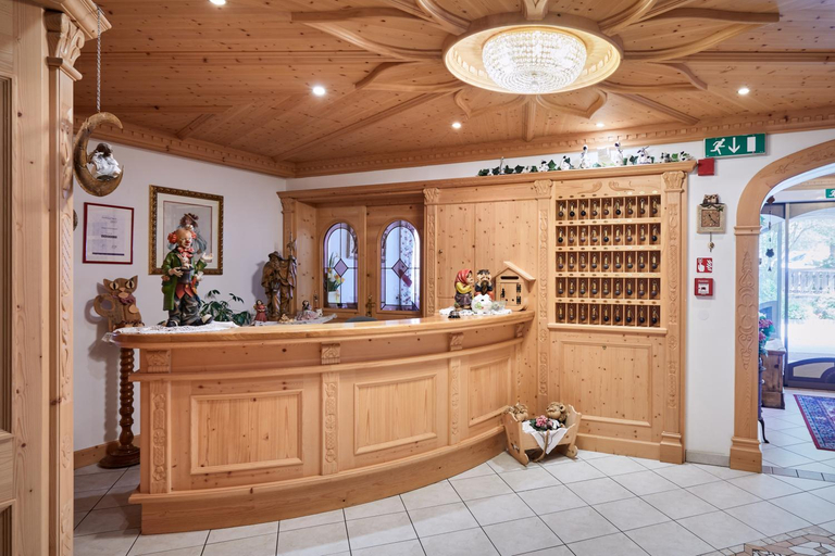 Public Area, Alpenhotel Schonwald Superior, Bolzano