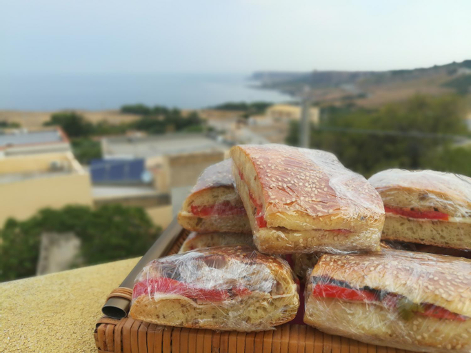 Others 5, Modus B&B, Trapani