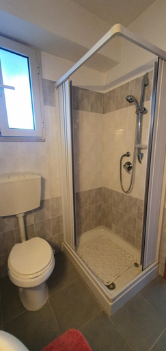 Bathroom 4, Villa Francesca, Salerno