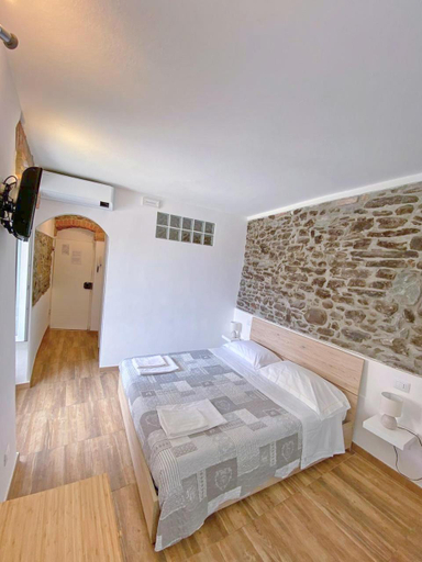 Others 3, Double room "Malvasia" - Casedirio, La Spezia