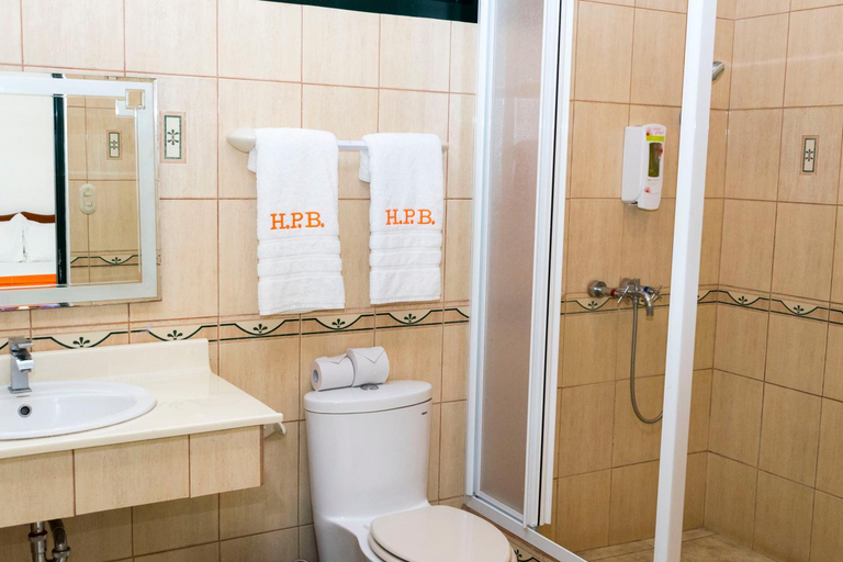 Bathroom 5, Hotel Puntarenas Beach, Puntarenas