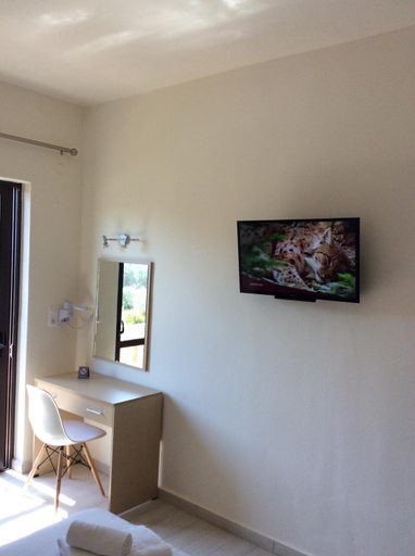 Bedroom 4, Elena Rooms, Crete