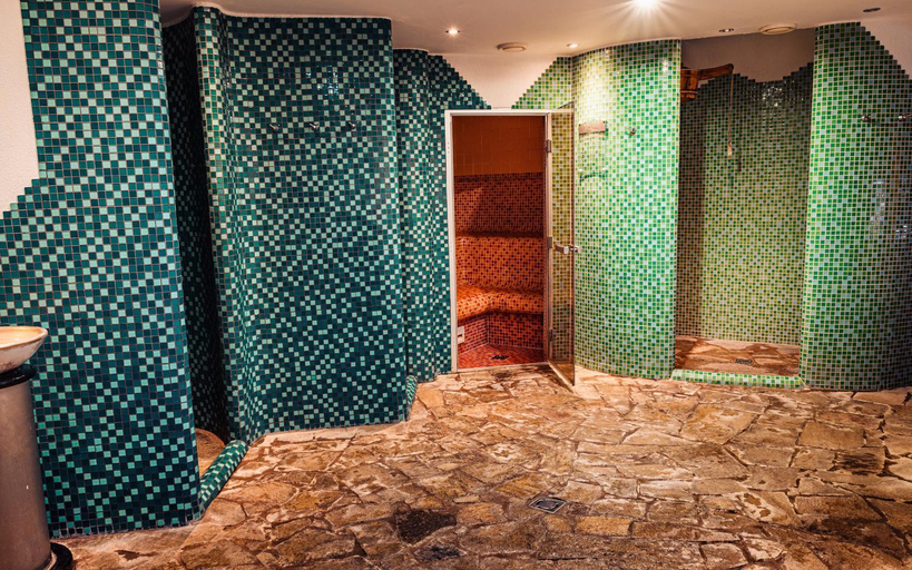 Bathroom 5, Hotel Horal, Vsetín
