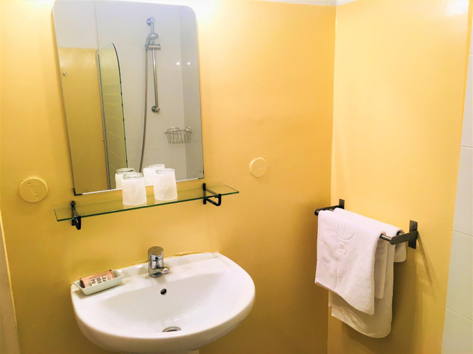 Bathroom 4, Hotel Roc de St Miquel