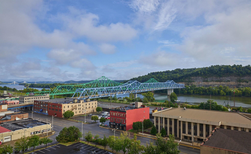 Exterior & Views 2, Delta Hotels by Marriott Ashland Downtown, Boyd